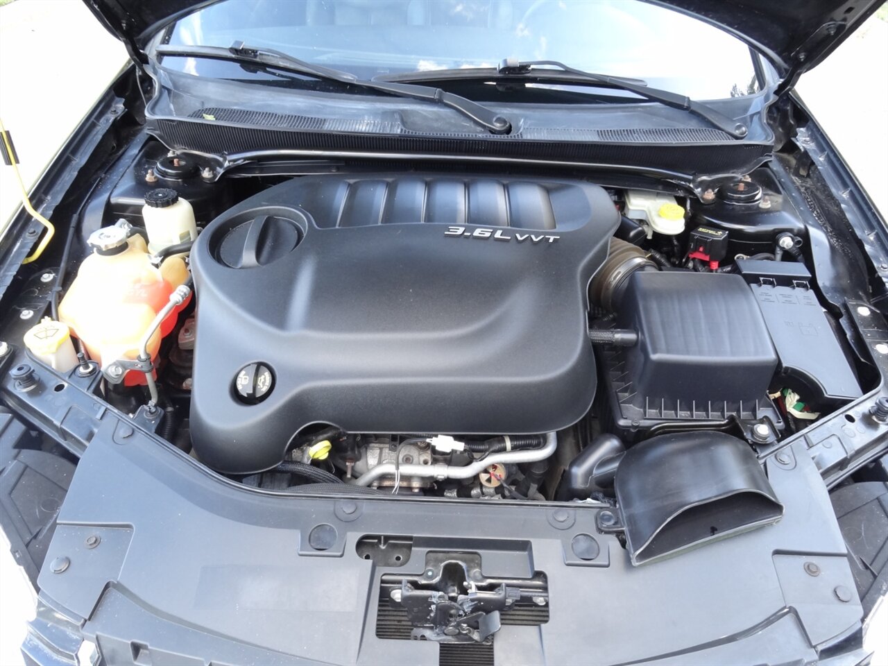 2013 Chrysler 200 Limited  Hard top convertible - Photo 33 - Deland, FL 32720