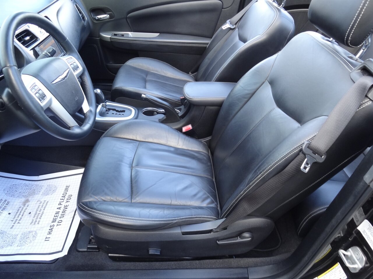 2013 Chrysler 200 Limited  Hard top convertible - Photo 37 - Deland, FL 32720