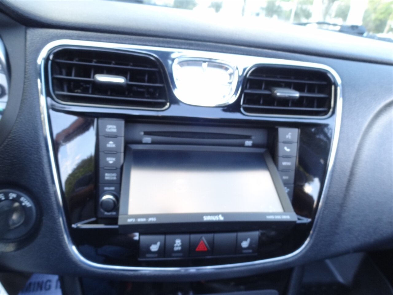 2013 Chrysler 200 Limited  Hard top convertible - Photo 51 - Deland, FL 32720