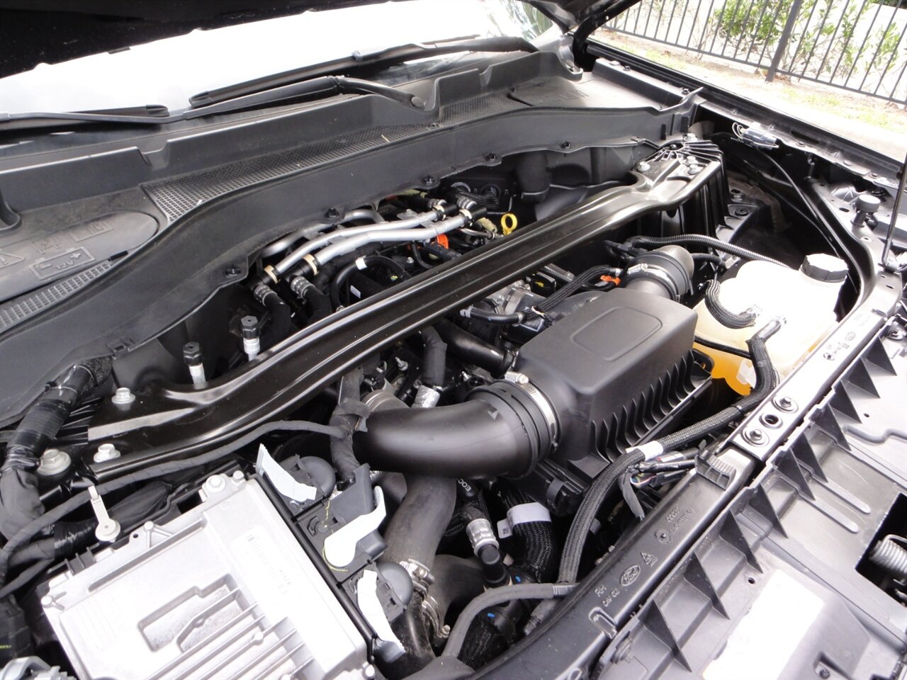 2022 Ford Explorer ST Premium - Photo 26 - Deland, FL 32720