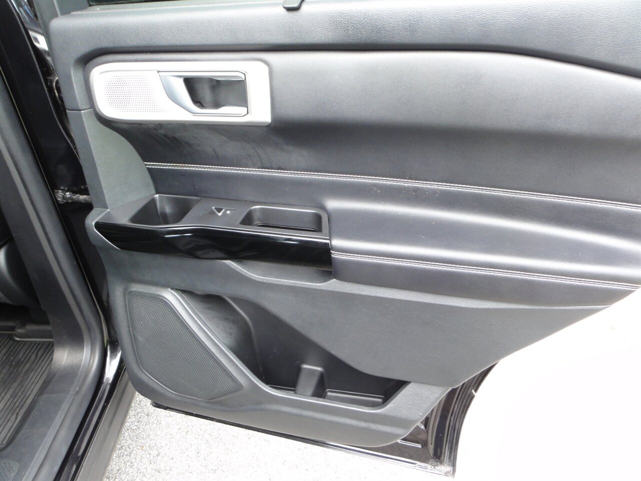 2022 Ford Explorer ST Premium - Photo 43 - Deland, FL 32720