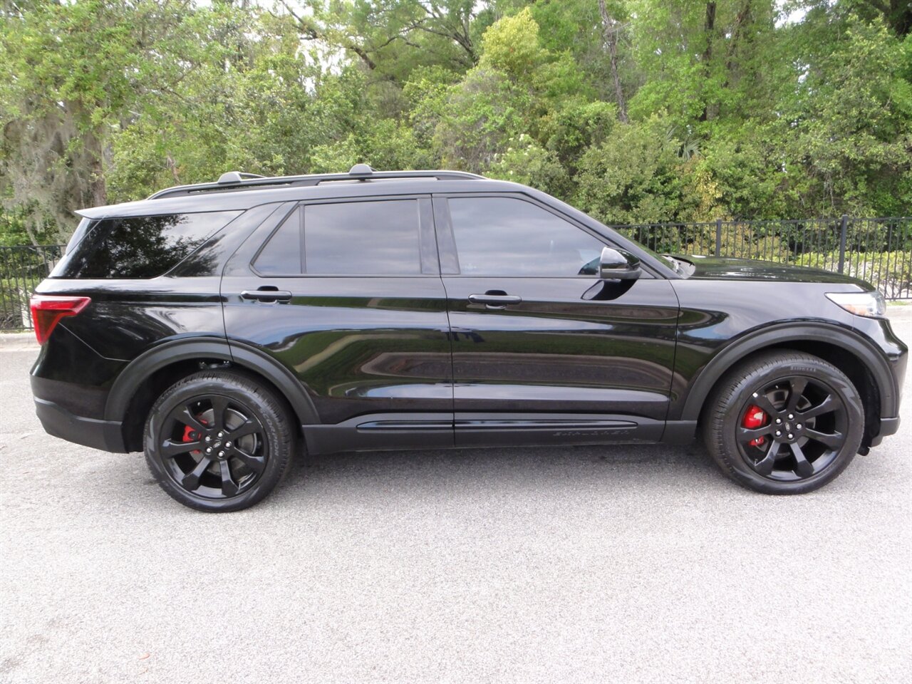 2022 Ford Explorer ST Premium - Photo 15 - Deland, FL 32720