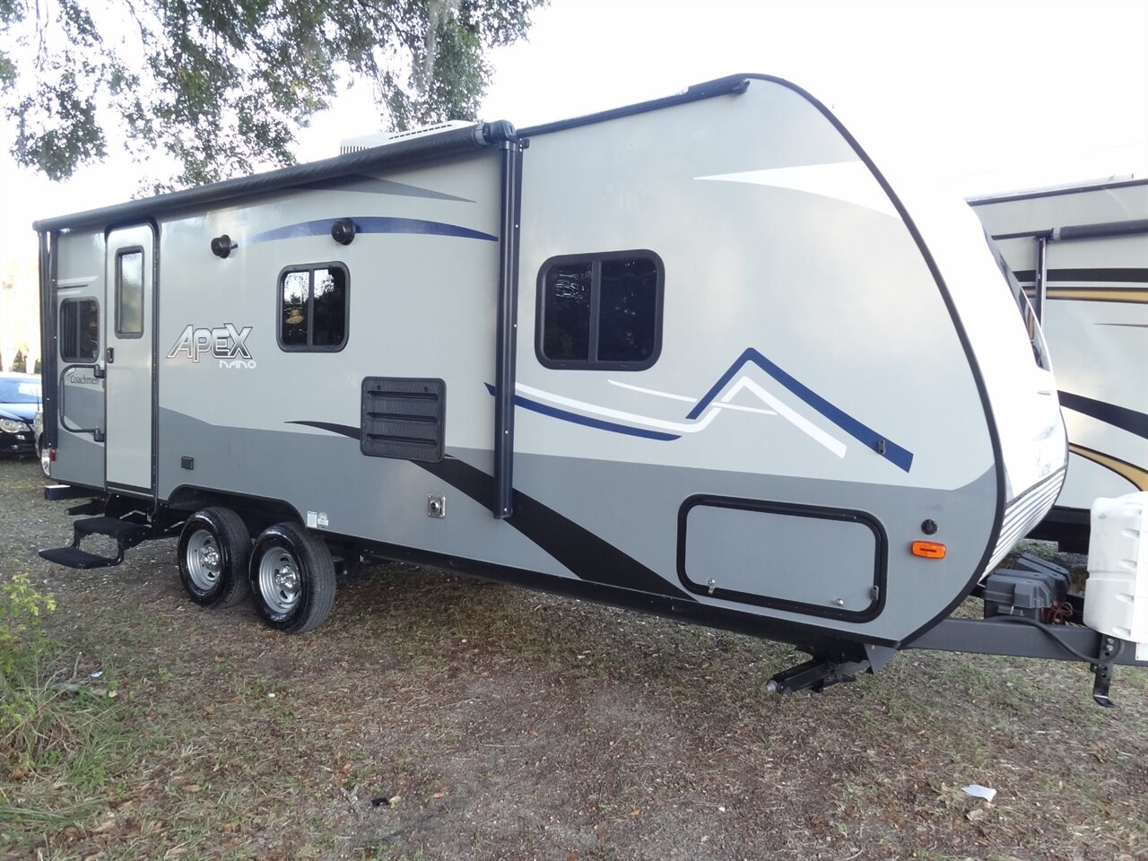 2020 Coachmen Apex Nano 213RDS - Photo 7 - Deland, FL 32720