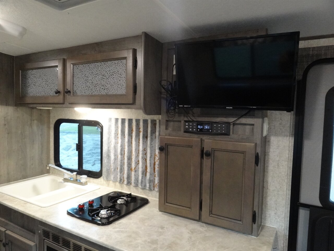 2020 Coachmen Apex Nano 213RDS - Photo 32 - Deland, FL 32720