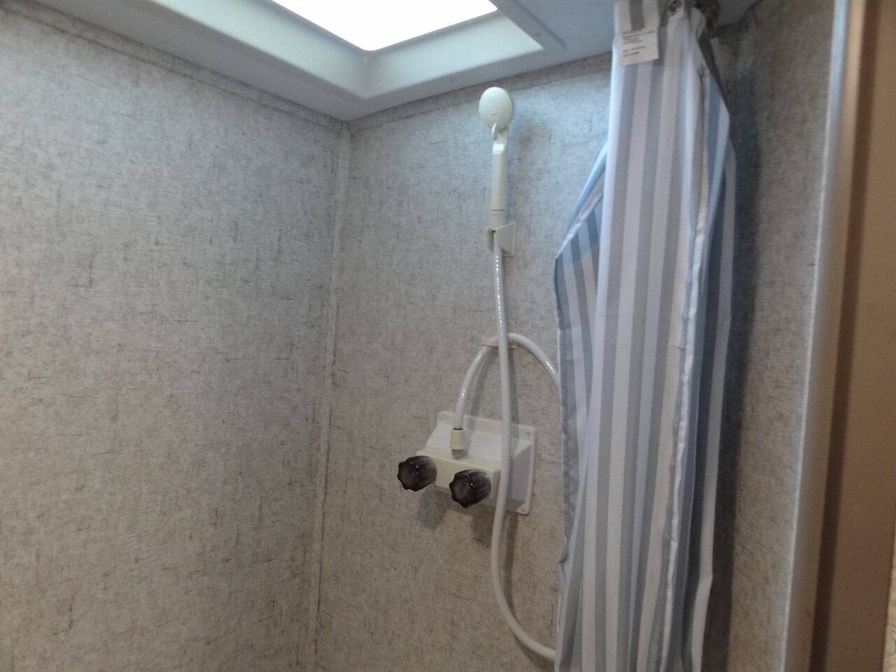 2020 Coachmen Apex Nano 213RDS - Photo 45 - Deland, FL 32720