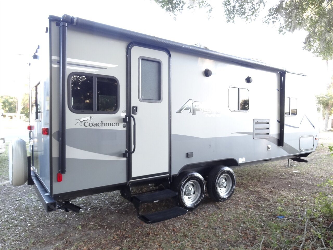 2020 Coachmen Apex Nano 213RDS - Photo 9 - Deland, FL 32720
