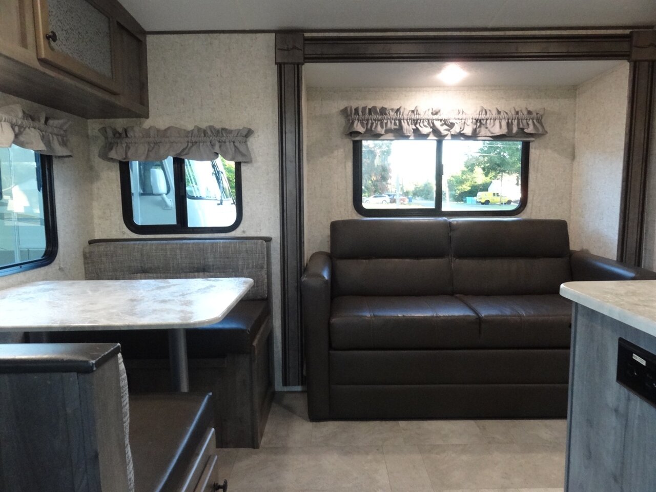2020 Coachmen Apex Nano 213RDS - Photo 24 - Deland, FL 32720