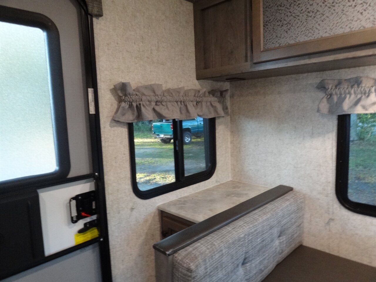 2020 Coachmen Apex Nano 213RDS - Photo 28 - Deland, FL 32720