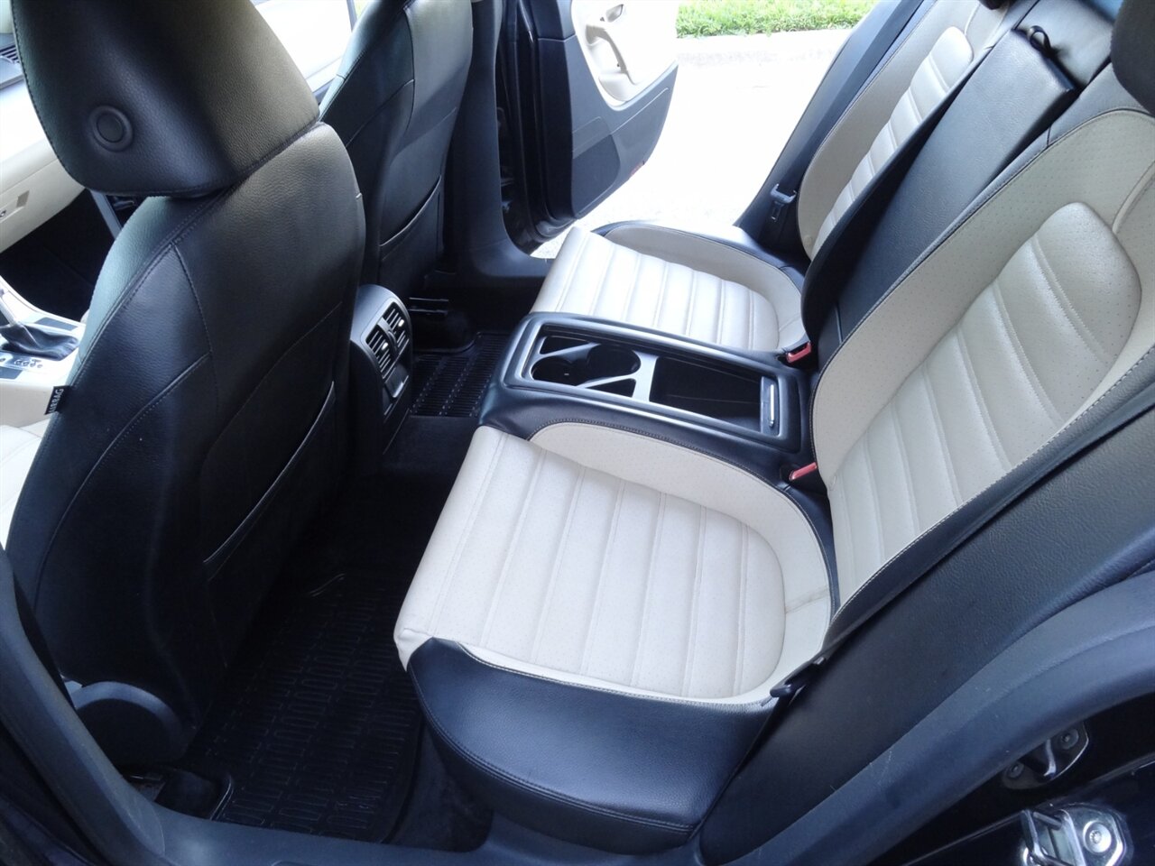 2011 Volkswagen CC Sport - Photo 31 - Deland, FL 32720