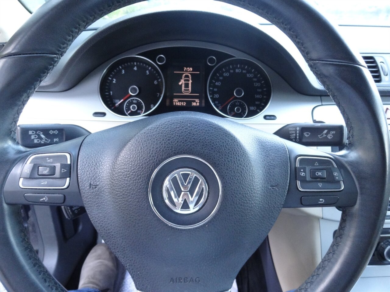 2011 Volkswagen CC Sport - Photo 41 - Deland, FL 32720