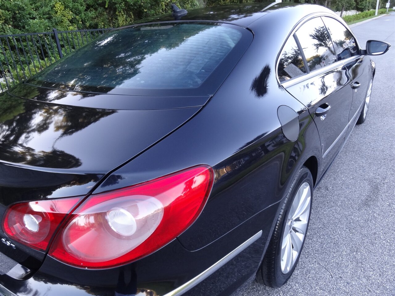 2011 Volkswagen CC Sport - Photo 13 - Deland, FL 32720