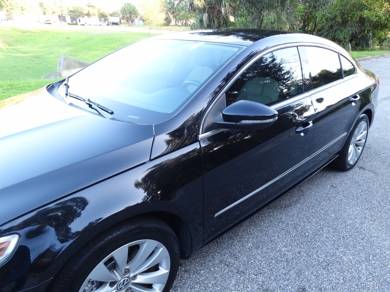 2011 Volkswagen CC Sport - Photo 9 - Deland, FL 32720