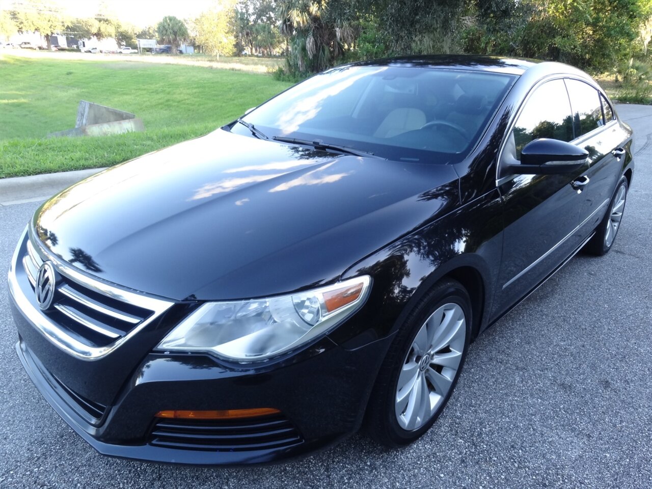 2011 Volkswagen CC Sport - Photo 2 - Deland, FL 32720