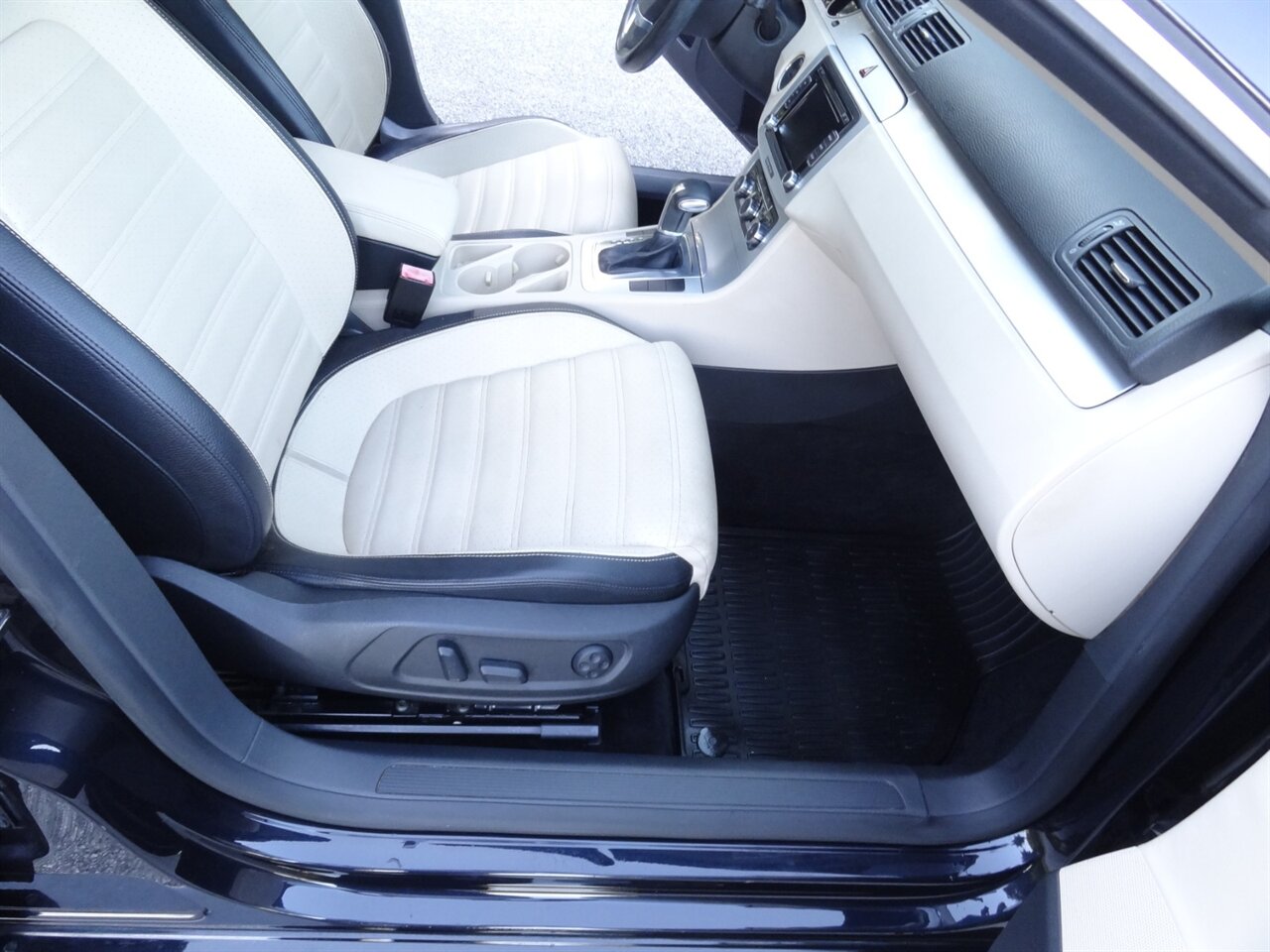 2011 Volkswagen CC Sport - Photo 37 - Deland, FL 32720