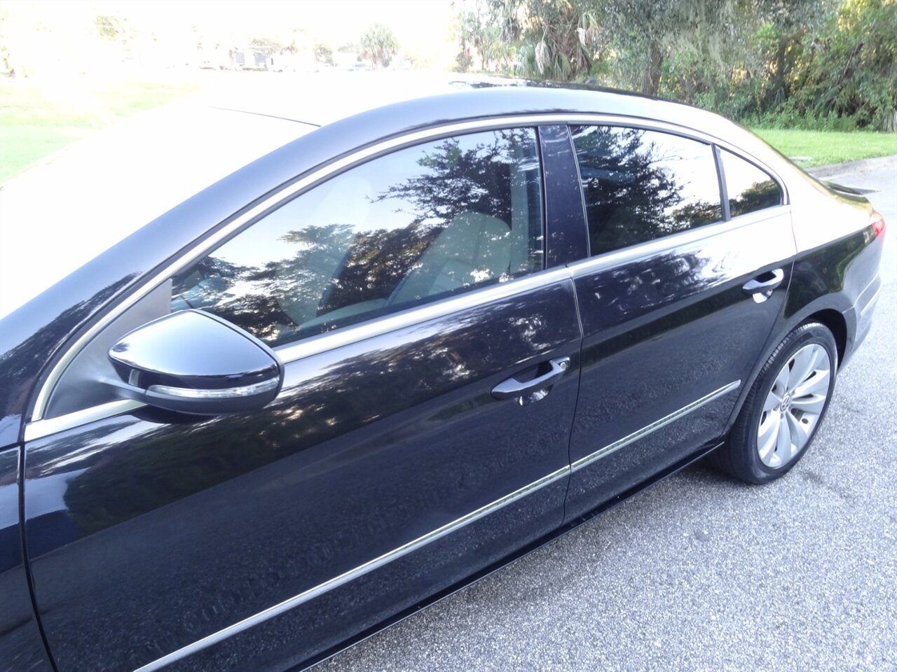2011 Volkswagen CC Sport - Photo 11 - Deland, FL 32720