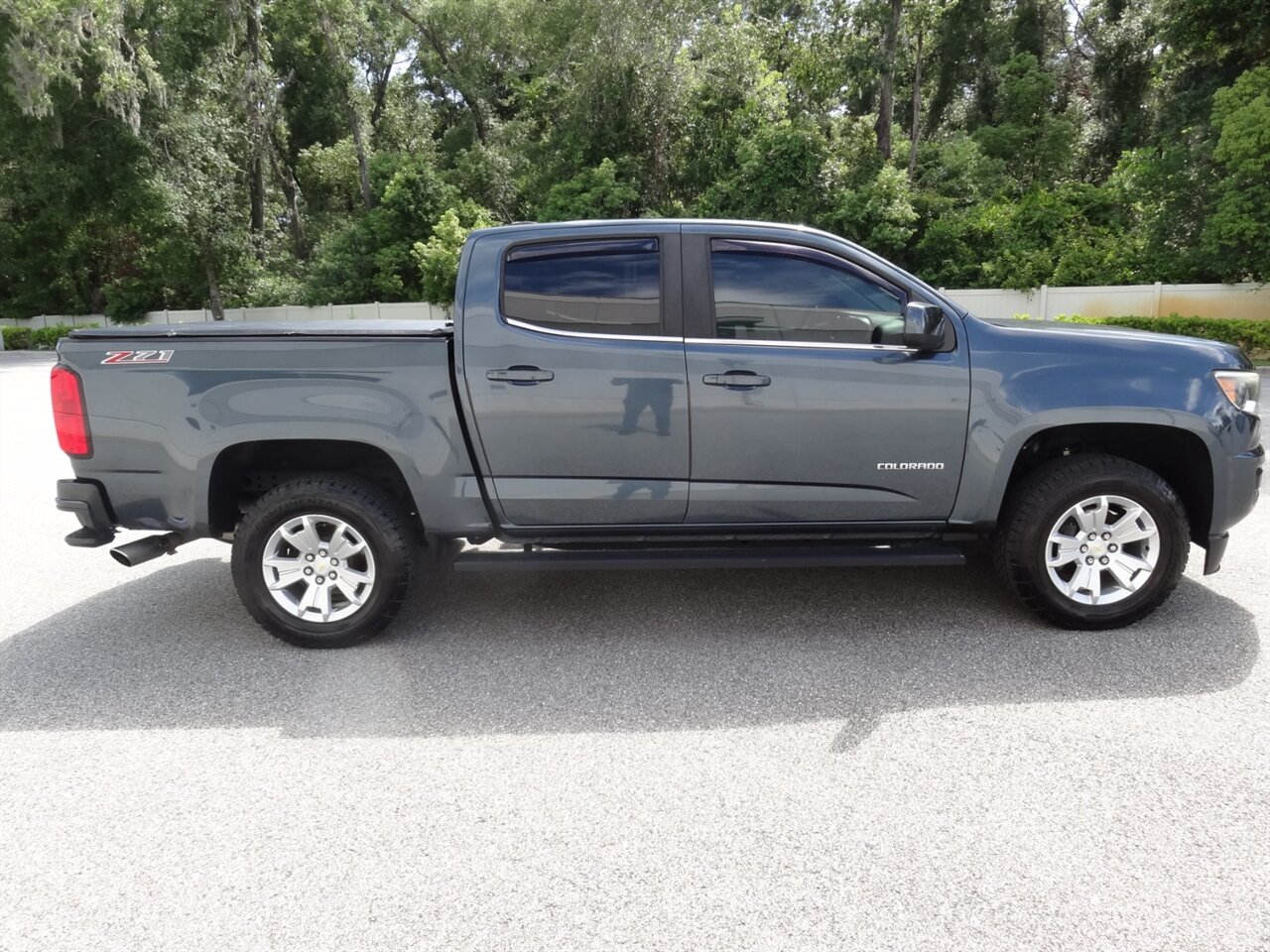2019 Chevrolet Colorado LT Z71 - Photo 17 - Deland, FL 32720