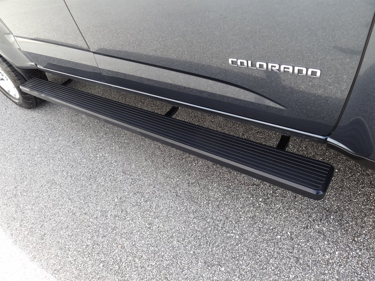 2019 Chevrolet Colorado LT Z71 - Photo 12 - Deland, FL 32720