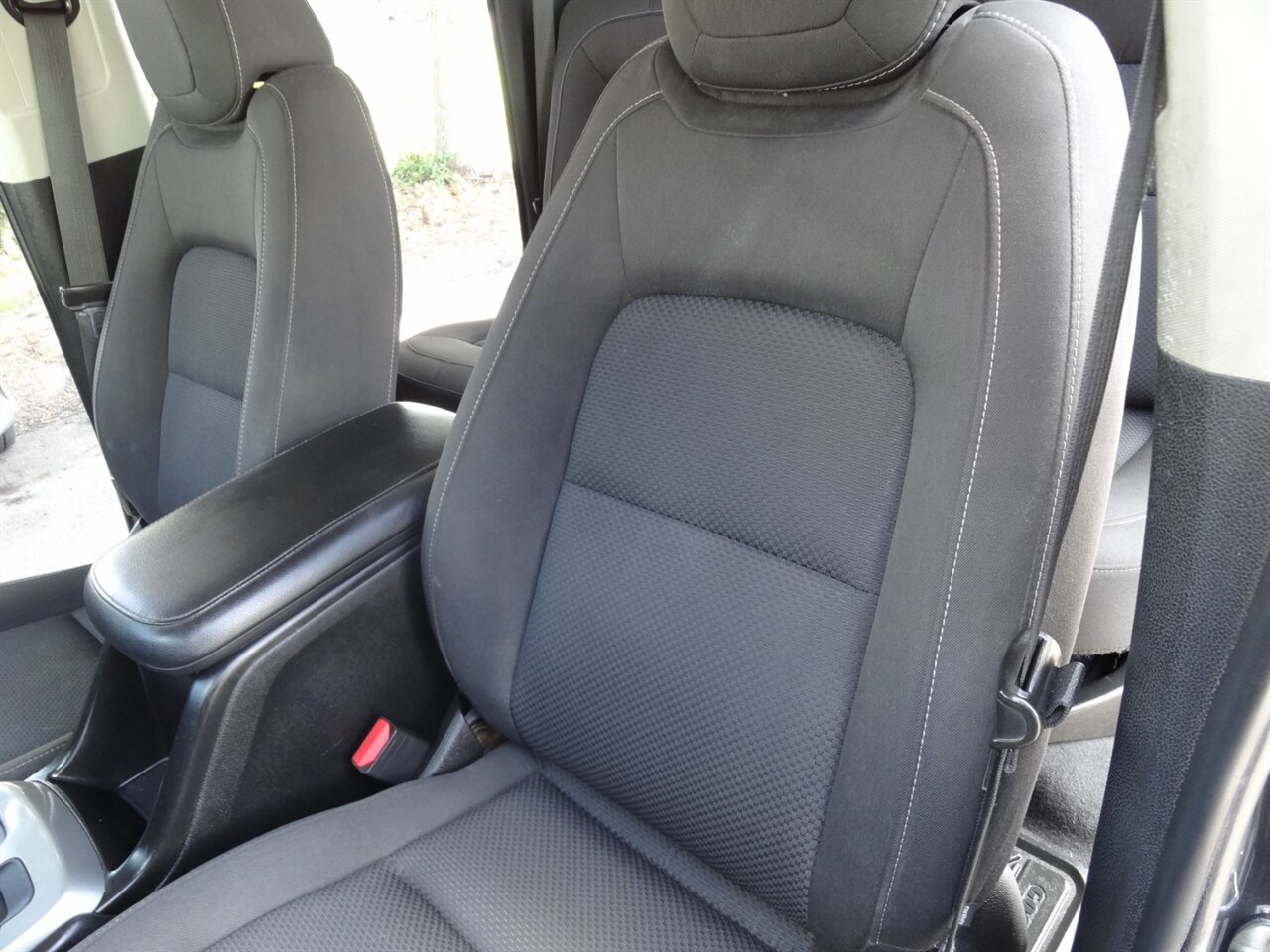 2019 Chevrolet Colorado LT Z71 - Photo 39 - Deland, FL 32720