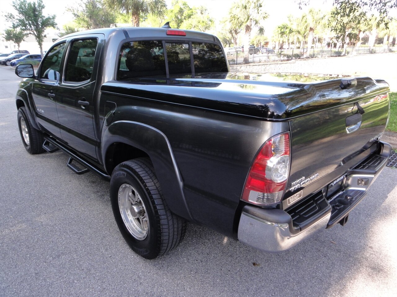 2015 Toyota Tacoma PreRunner V6  Crew cab - Photo 4 - Deland, FL 32720