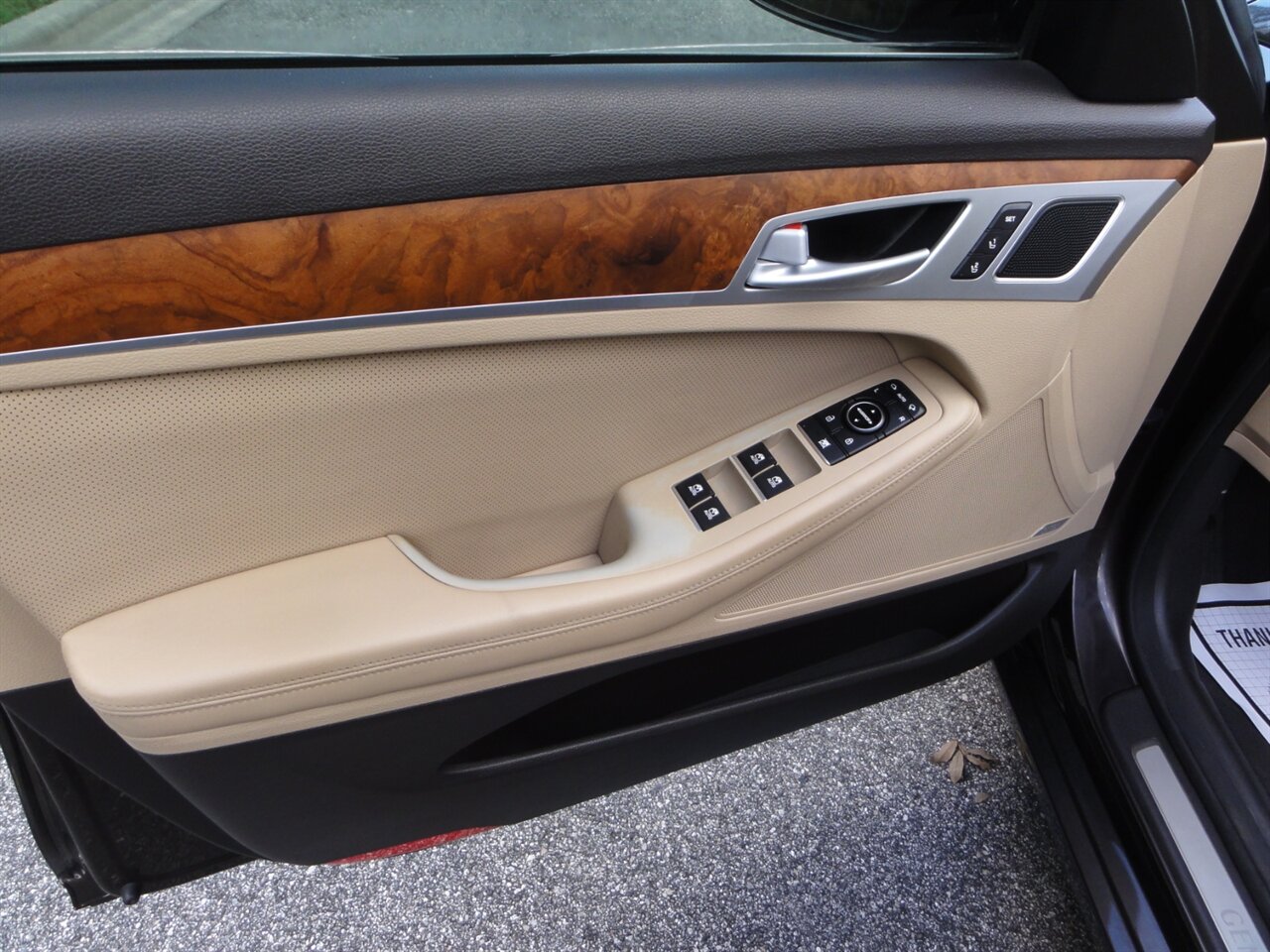 2015 Hyundai Genesis 3.8L Ultra luxury - Photo 27 - Deland, FL 32720