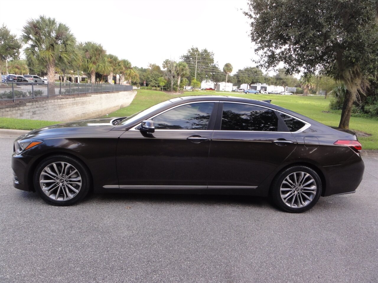 2015 Hyundai Genesis 3.8L Ultra luxury - Photo 17 - Deland, FL 32720