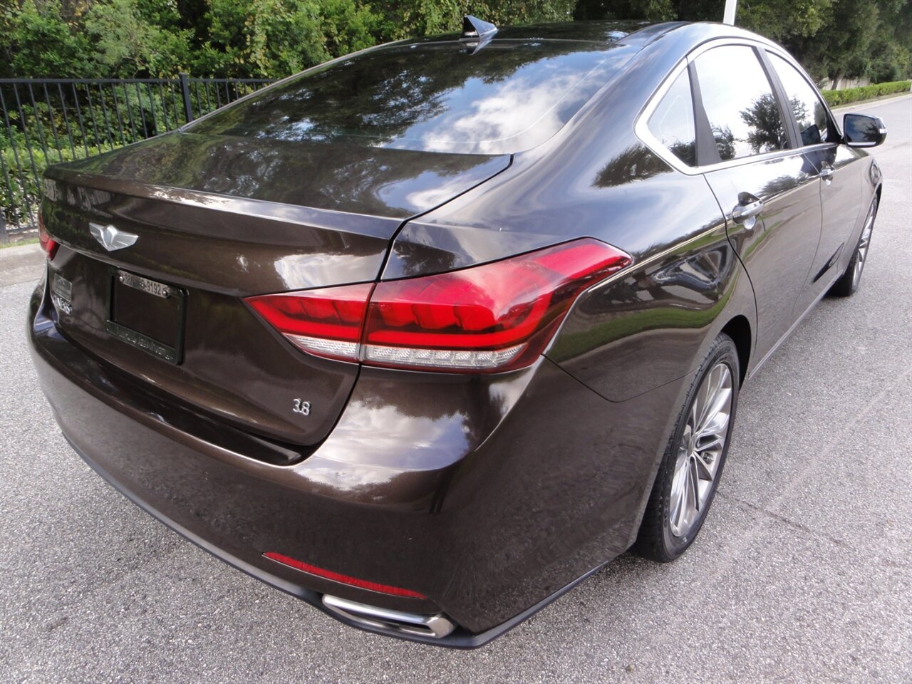 2015 Hyundai Genesis 3.8L Ultra luxury - Photo 3 - Deland, FL 32720