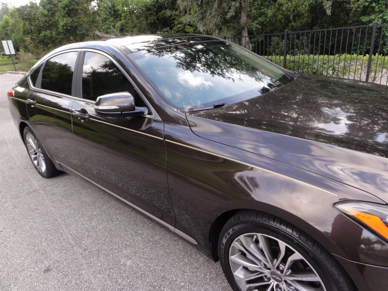 2015 Hyundai Genesis 3.8L Ultra luxury - Photo 9 - Deland, FL 32720