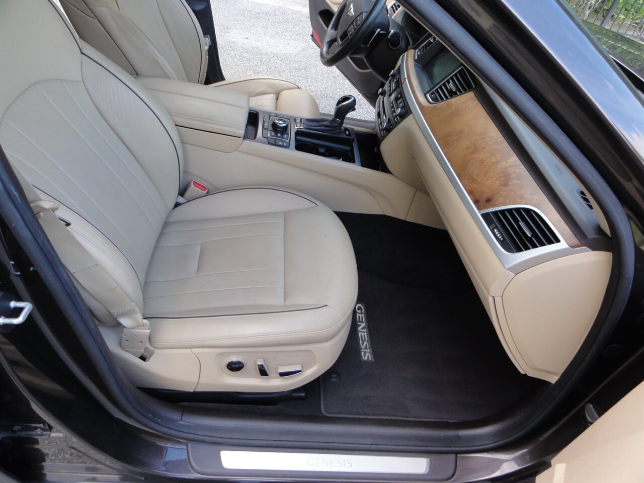 2015 Hyundai Genesis 3.8L Ultra luxury - Photo 40 - Deland, FL 32720