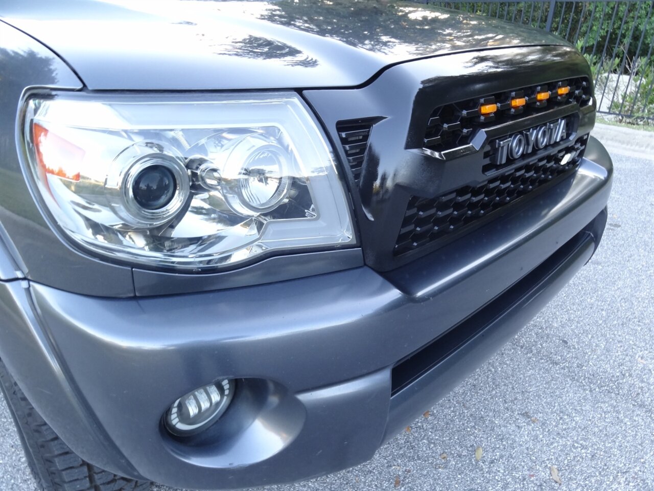 2009 Toyota Tacoma V6 Crew cab 4X4  TRD - Photo 6 - Deland, FL 32720