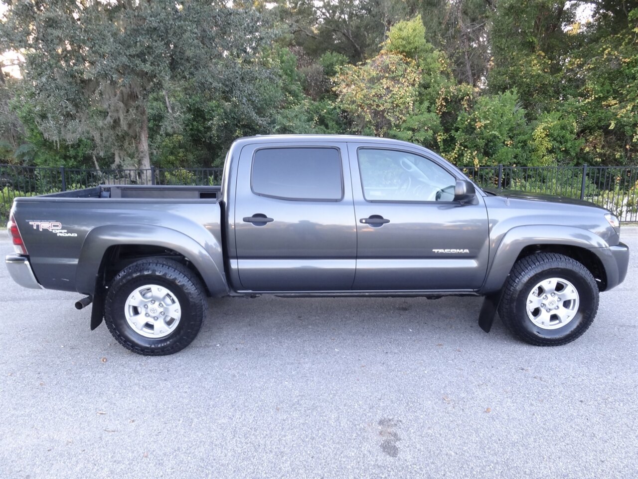 2009 Toyota Tacoma V6 Crew cab 4X4  TRD - Photo 15 - Deland, FL 32720