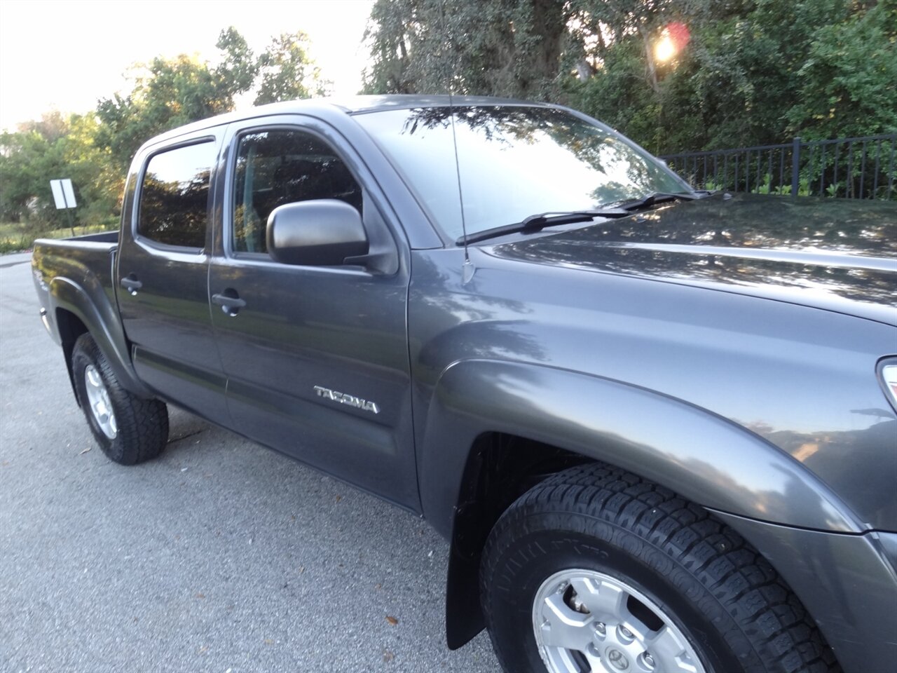 2009 Toyota Tacoma V6 Crew cab 4X4  TRD - Photo 8 - Deland, FL 32720