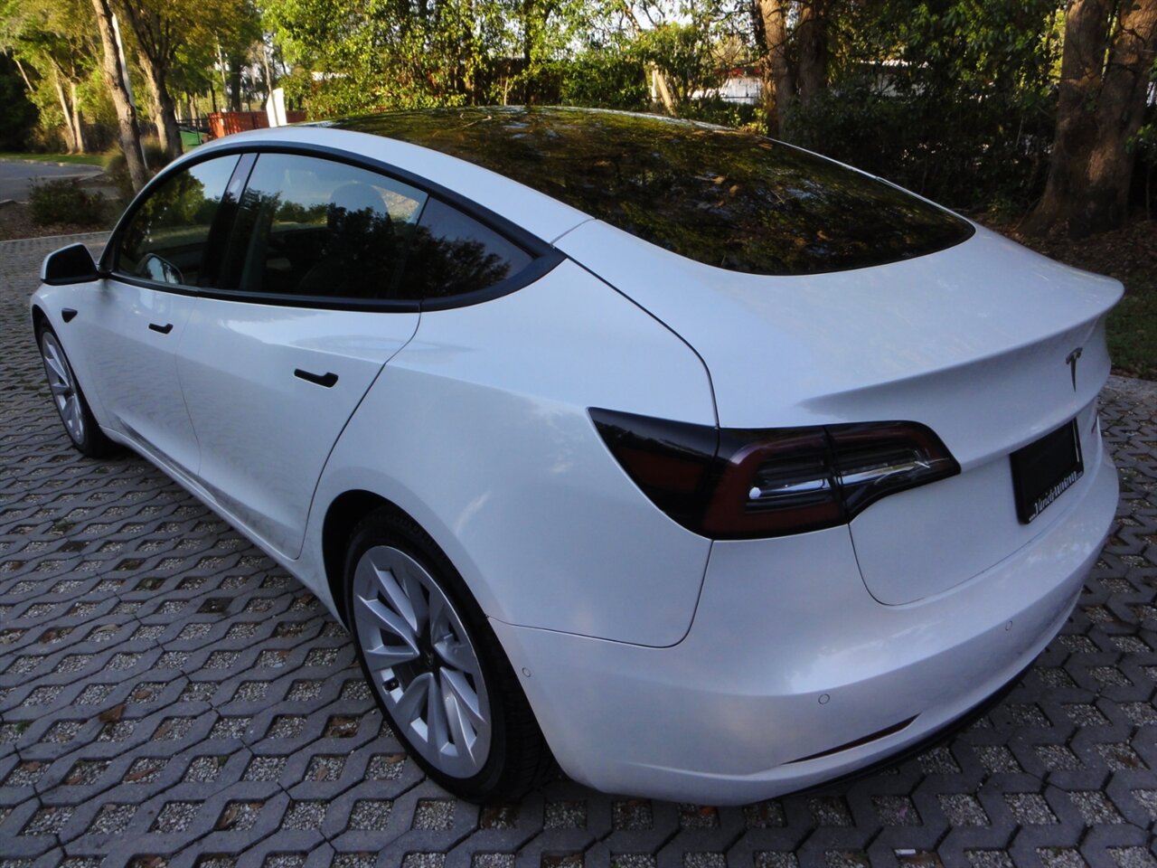 2021 Tesla Model 3 Long Range Premium Dual motor - Photo 4 - Deland, FL 32720