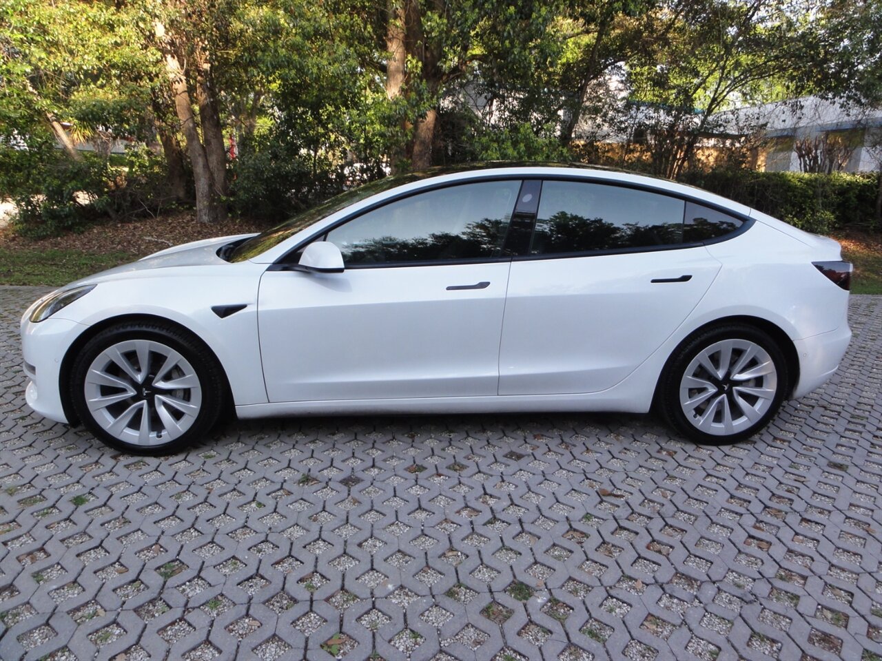 2021 Tesla Model 3 Long Range Premium Dual motor - Photo 16 - Deland, FL 32720