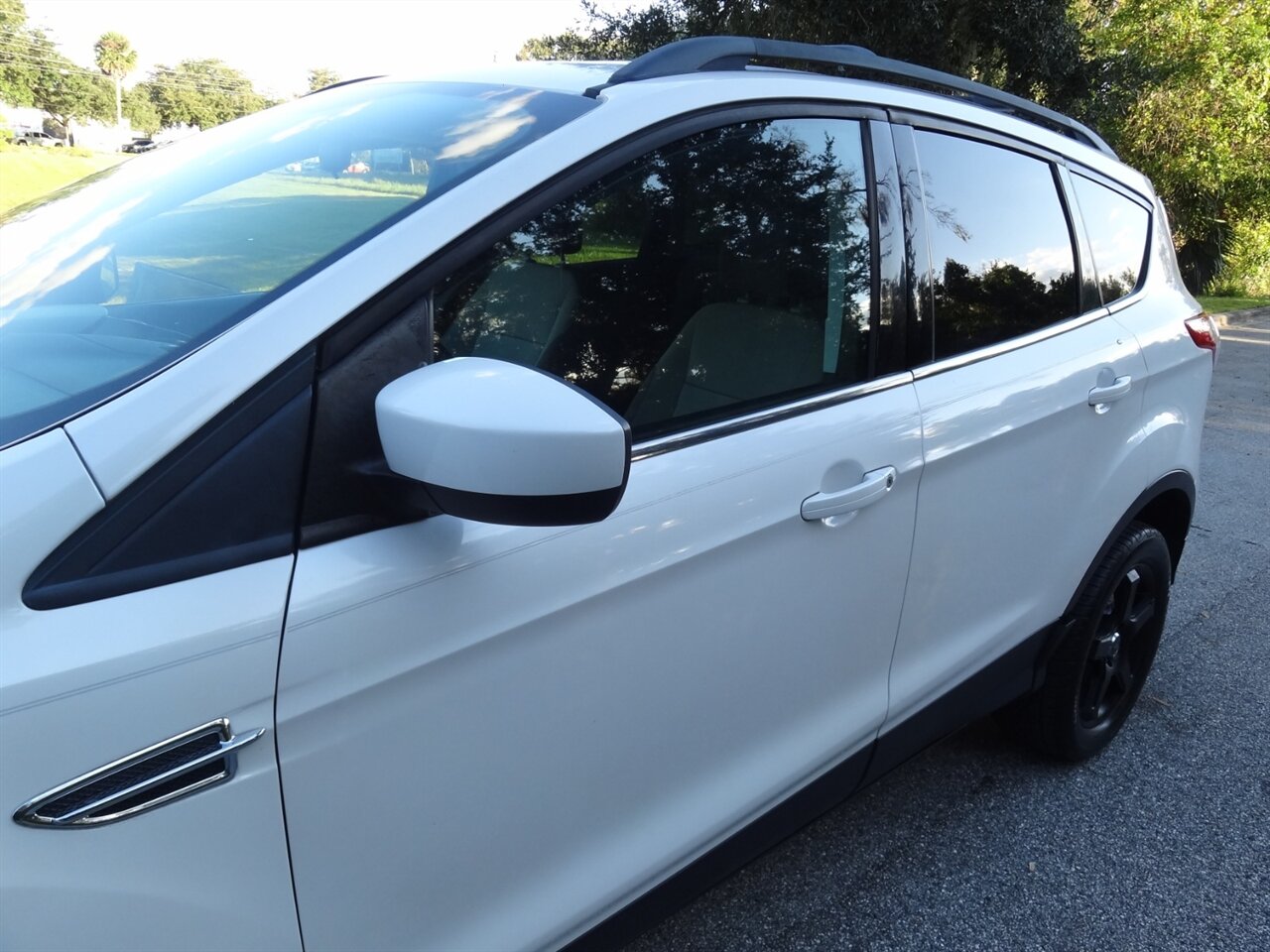 2013 Ford Escape SE   - Photo 13 - Deland, FL 32720