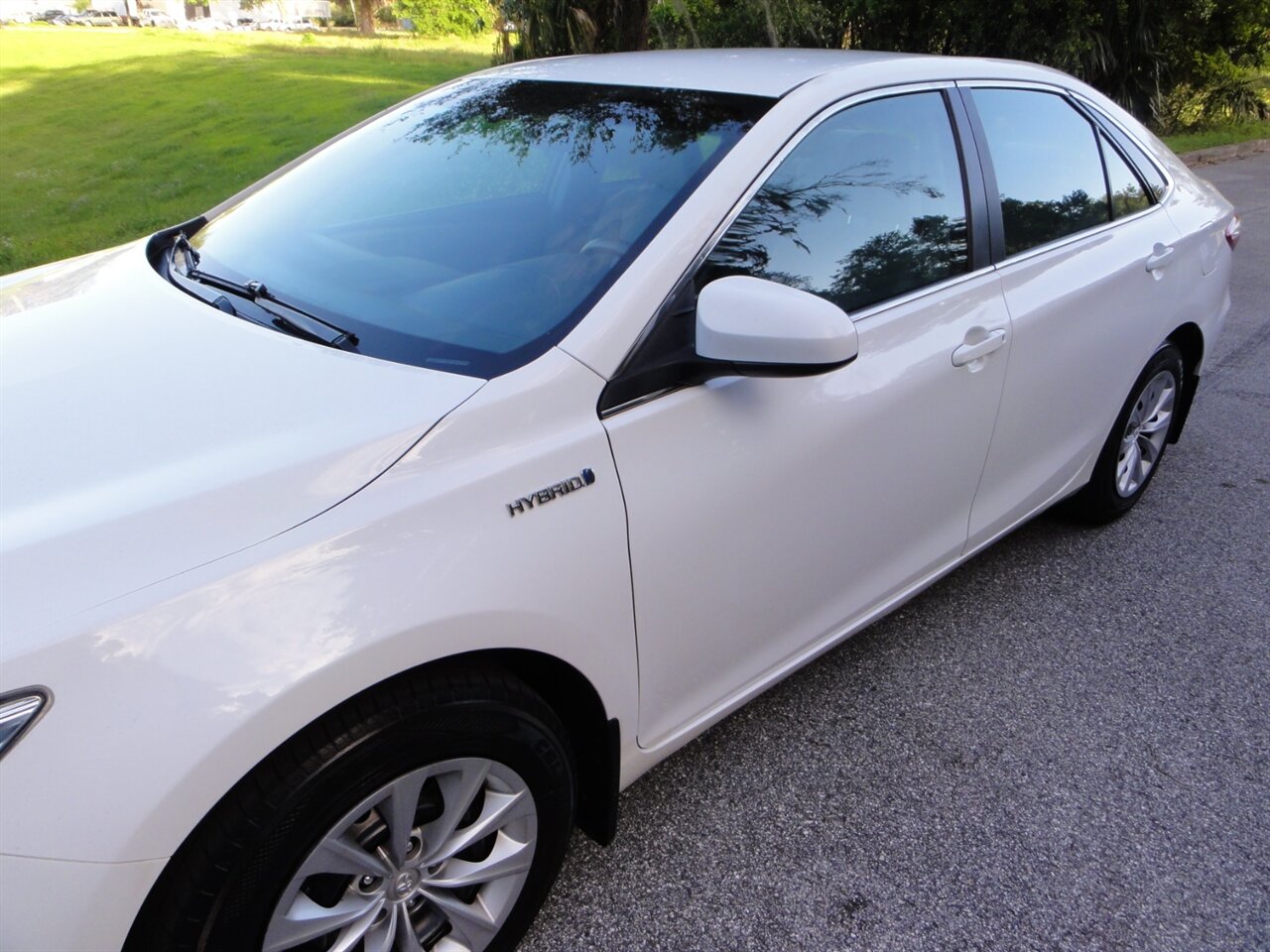 2016 Toyota Camry Hybrid LE   - Photo 9 - Deland, FL 32720