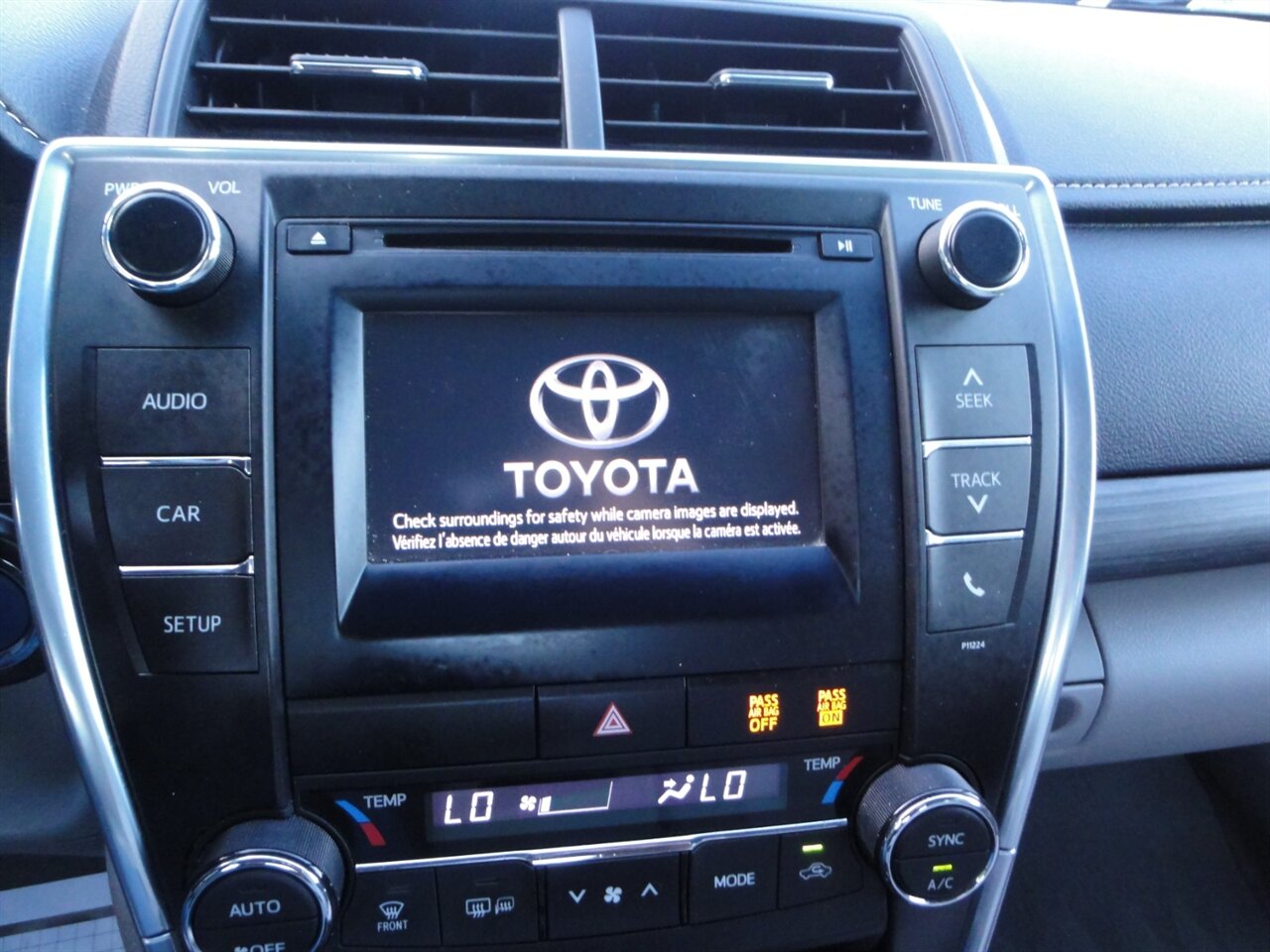 2016 Toyota Camry Hybrid LE   - Photo 48 - Deland, FL 32720