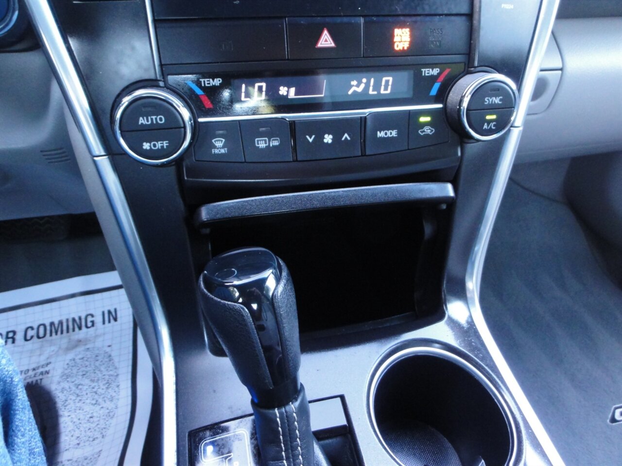 2016 Toyota Camry Hybrid LE   - Photo 52 - Deland, FL 32720