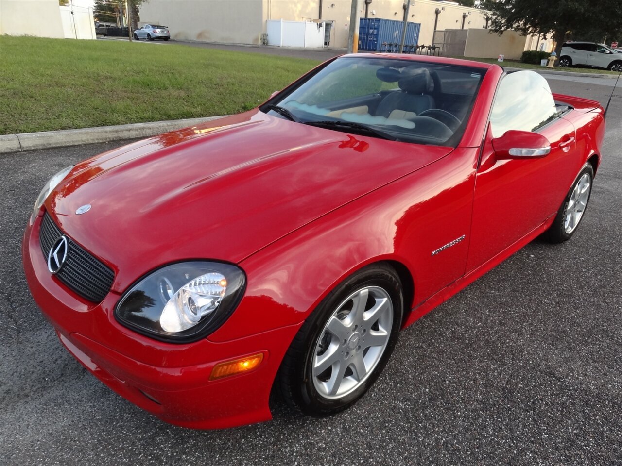 2001 Mercedes-Benz SLK SLK 230  Premium - Photo 2 - Deland, FL 32720