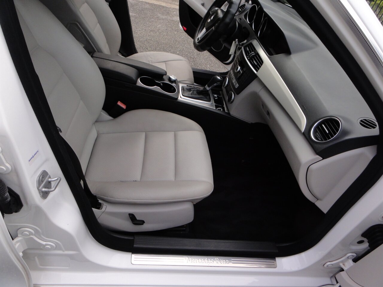 2014 Mercedes-Benz C 250 Sport Premium - Photo 39 - Deland, FL 32720