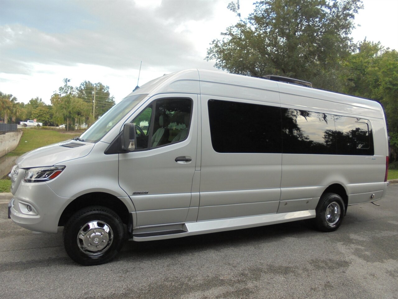 2021 Mercedes-Benz Sprinter 3500XD Patriot  American coach Freedom - Photo 19 - Deland, FL 32720