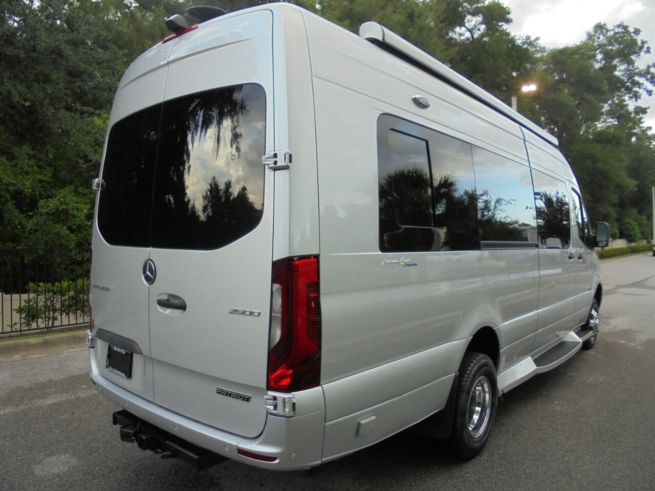 2021 Mercedes-Benz Sprinter 3500XD Patriot  American coach Freedom - Photo 3 - Deland, FL 32720