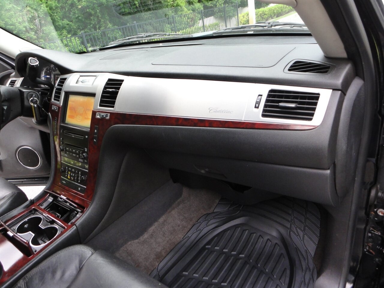2009 Cadillac Escalade ESV Premium - Photo 45 - Deland, FL 32720