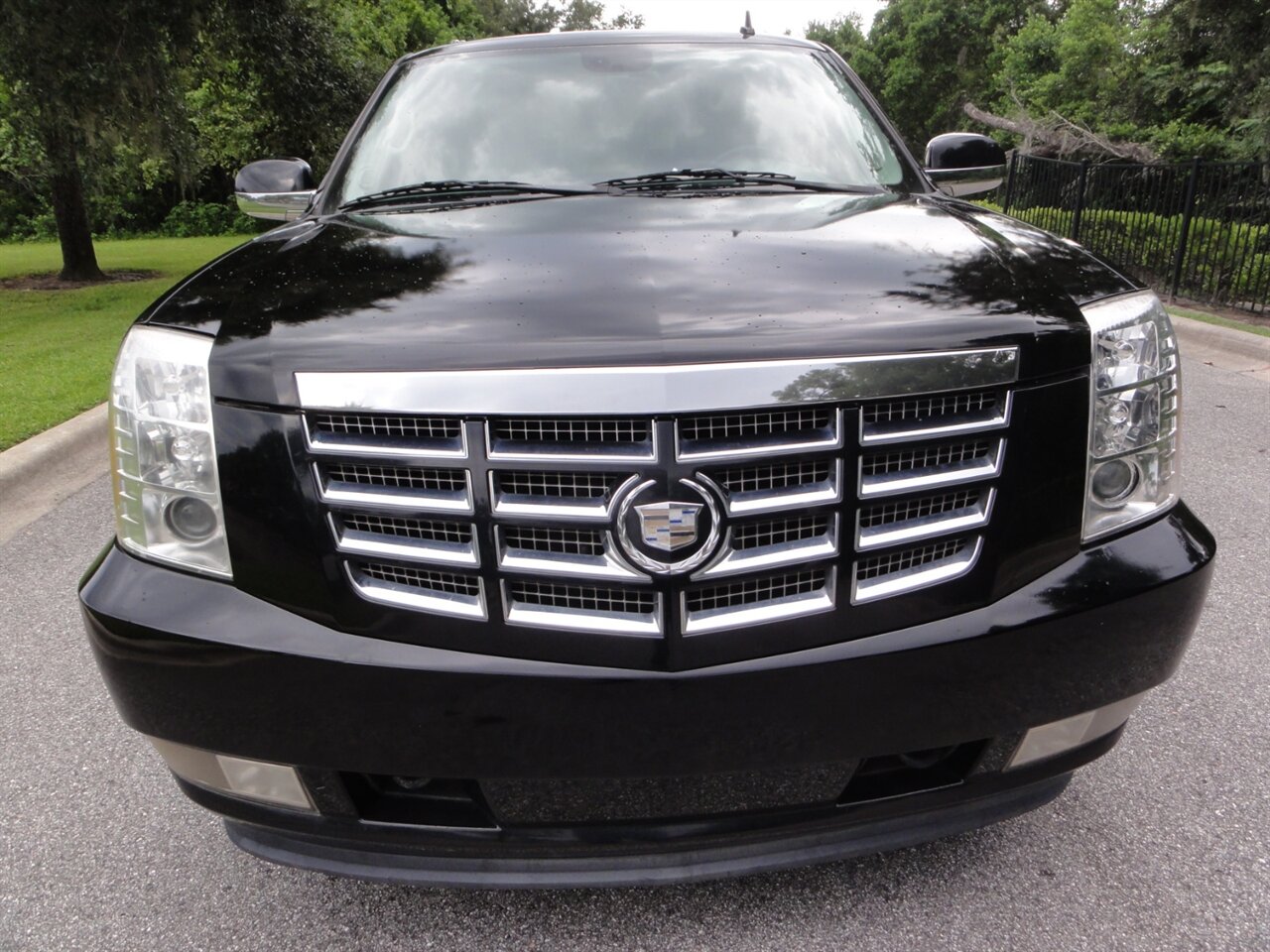 2009 Cadillac Escalade ESV Premium - Photo 5 - Deland, FL 32720