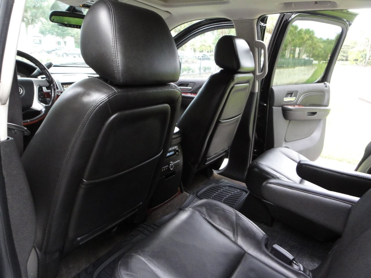 2009 Cadillac Escalade ESV Premium - Photo 35 - Deland, FL 32720