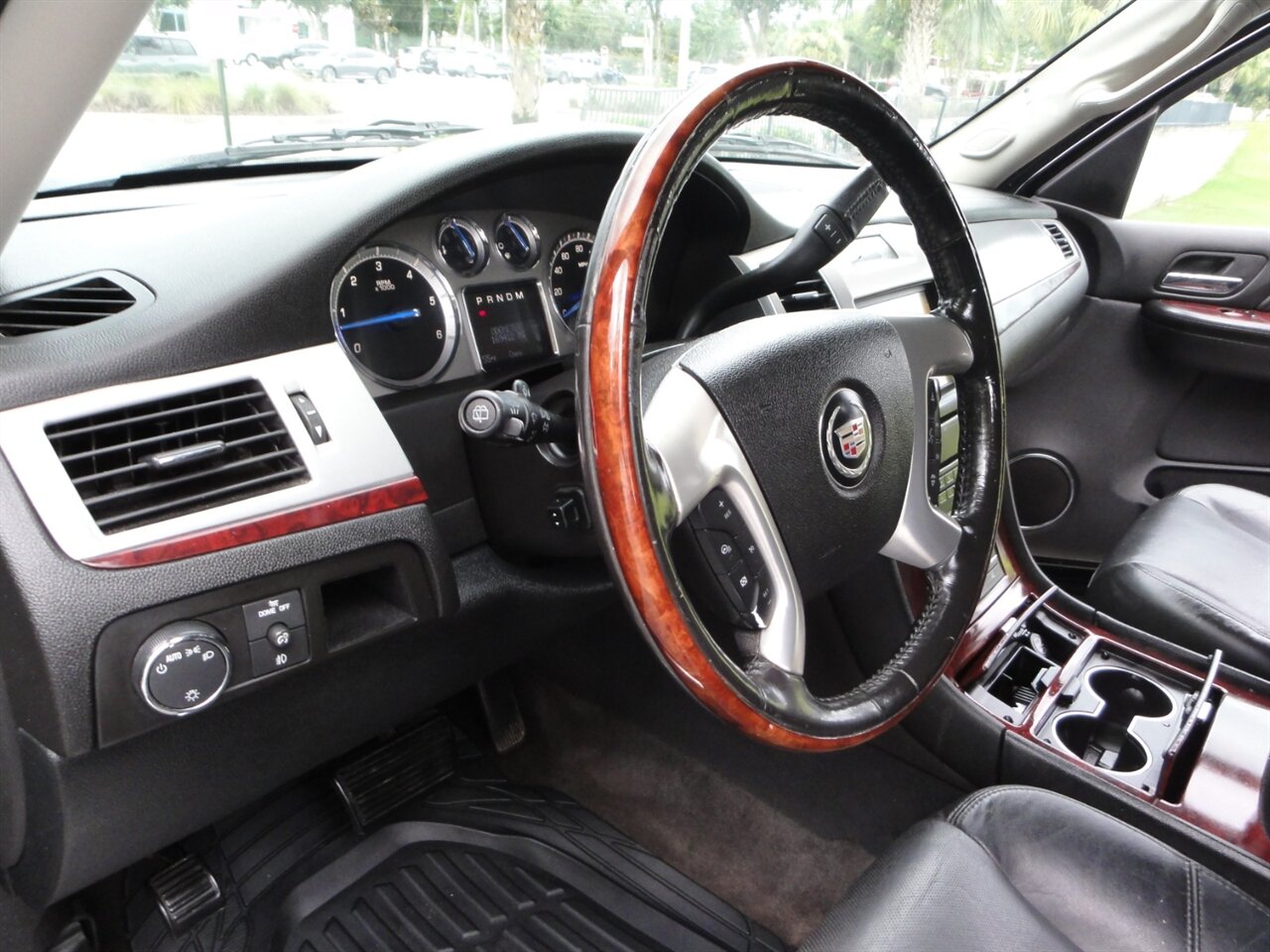 2009 Cadillac Escalade ESV Premium - Photo 30 - Deland, FL 32720