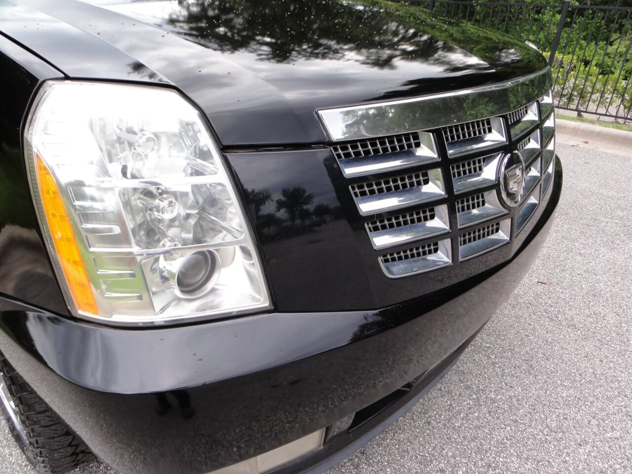 2009 Cadillac Escalade ESV Premium - Photo 7 - Deland, FL 32720