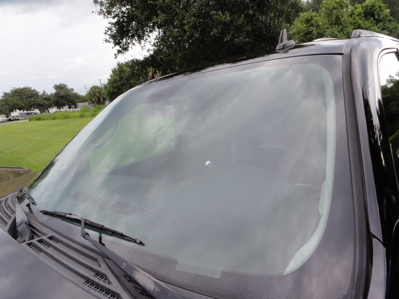 2009 Cadillac Escalade ESV Premium - Photo 18 - Deland, FL 32720