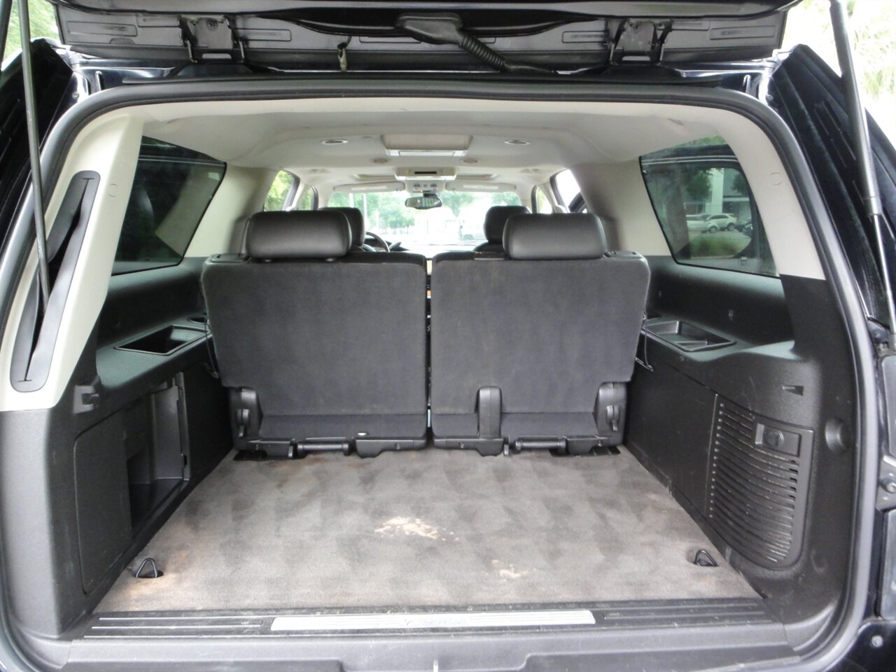 2009 Cadillac Escalade ESV Premium - Photo 38 - Deland, FL 32720