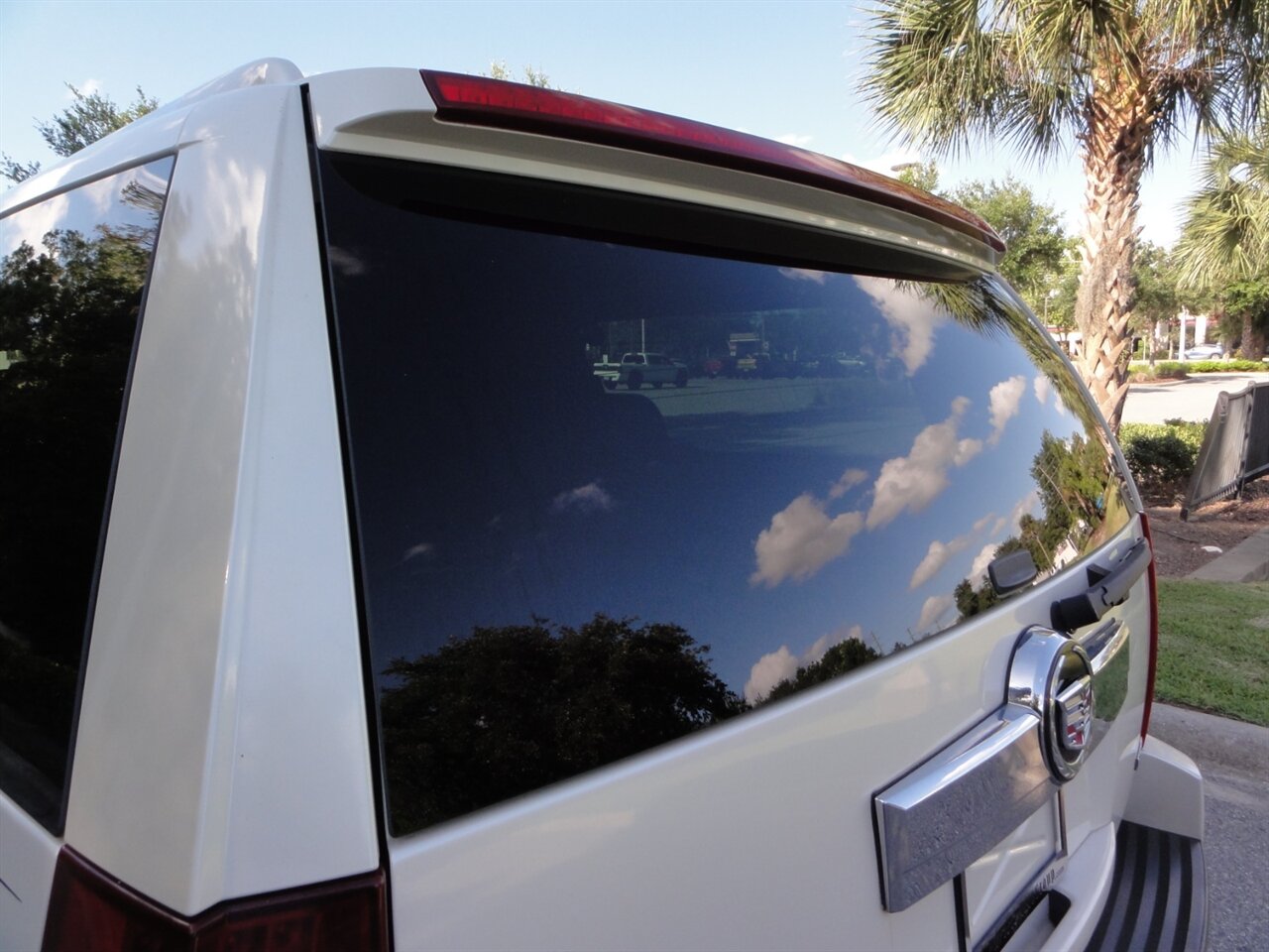 2007 Cadillac Escalade ESV Premium - Photo 21 - Deland, FL 32720