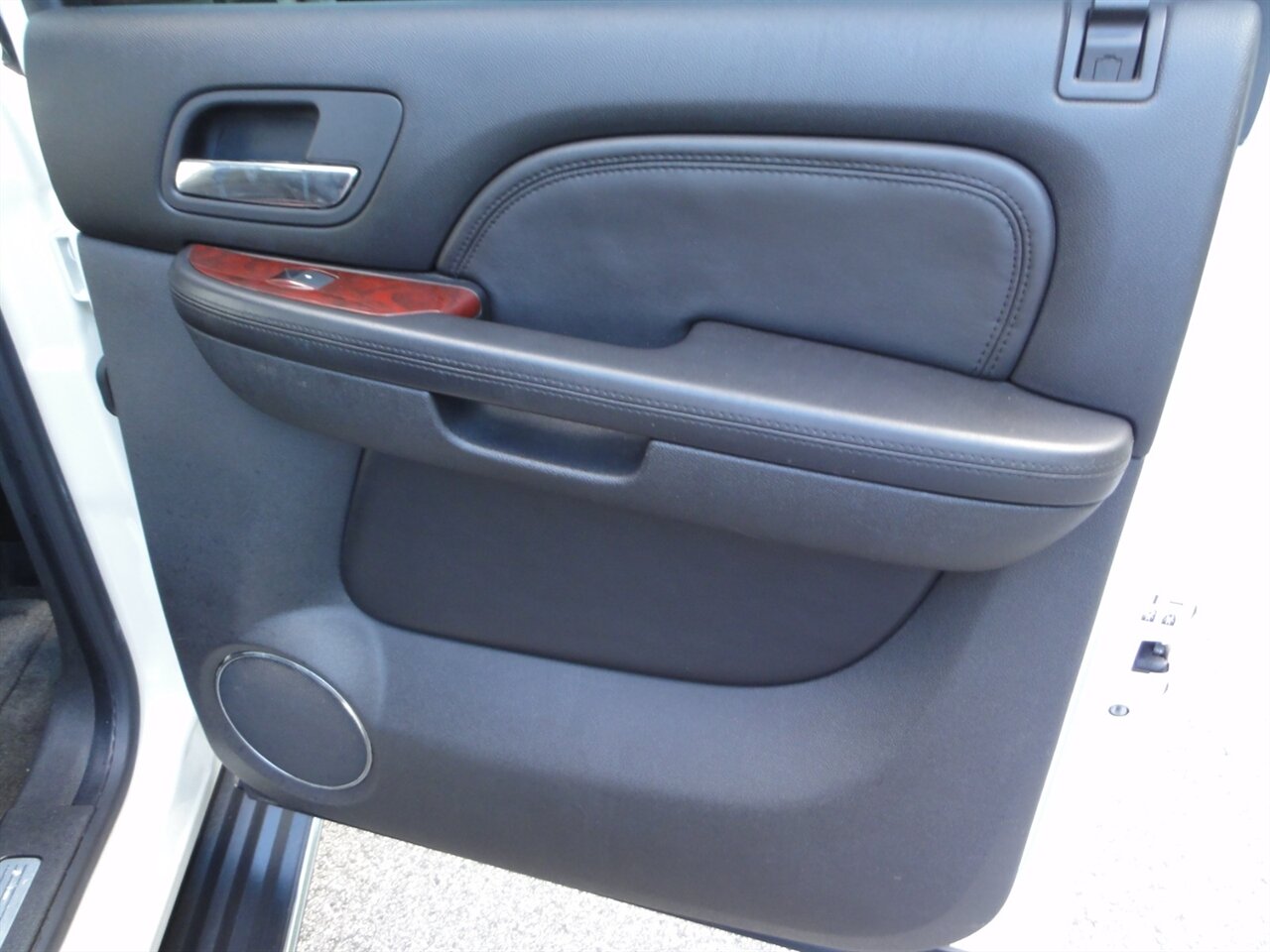 2007 Cadillac Escalade ESV Premium - Photo 42 - Deland, FL 32720